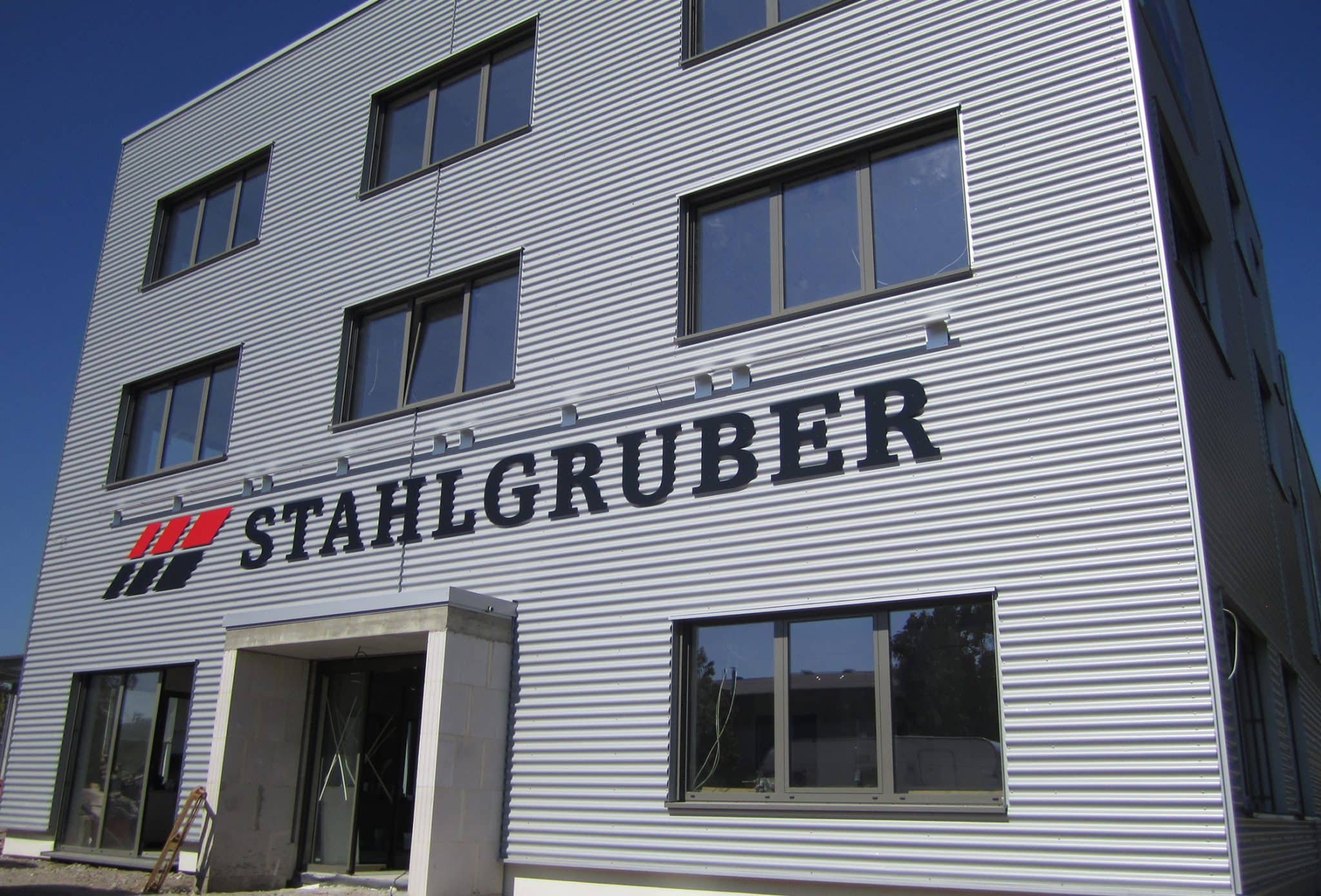 Neubau für Stahlgruber in Karlsruhe